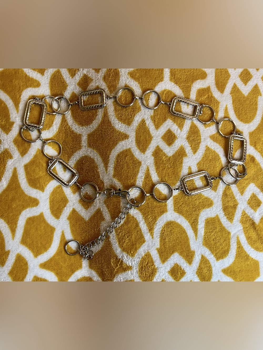 Mixed-Metal Chain Belt